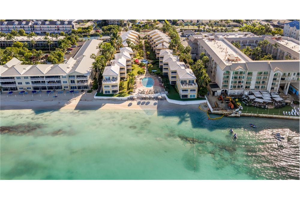 Residential - Villa - W Bay Bch South, Seven Mile, Cayman Islands - Caribbean & Central Ameri - 2 - 90146044-66