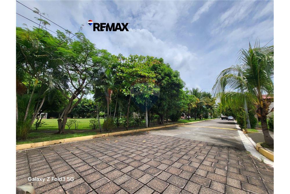 Villa - For Sale - Quezaltepeque, La Libertad, El Salvador - 19 - 902271004-47