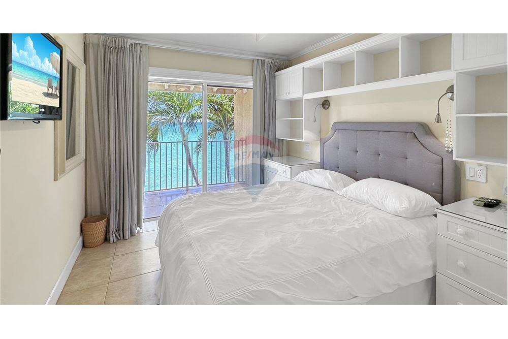 Appartement - Te Koop - W Bay Bch South, Seven Mile, Cayman Islands - 28 - 90146011-182