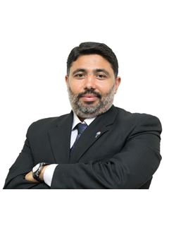 Ismail Khalaf - RE/MAX Professional