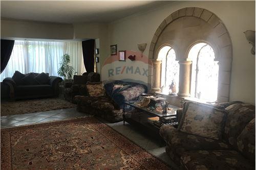Unique Opportunity in El Shorouk 2 Villas