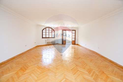 Adminstrative Apartment for sale 245 m Smouha