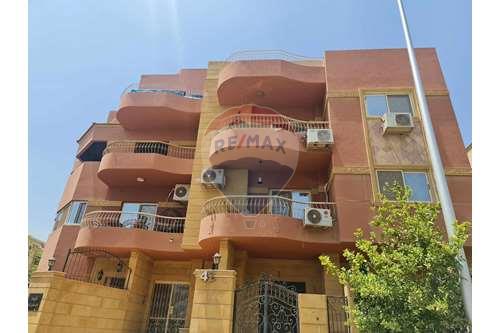 Duplex 480m ground and Basement ElBanafseg 12