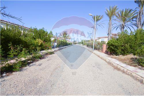  Independent villa for sale, 266 square meters, in the Arab League village
