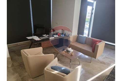 Corner Office For Sale New Cairo Ready to deliver