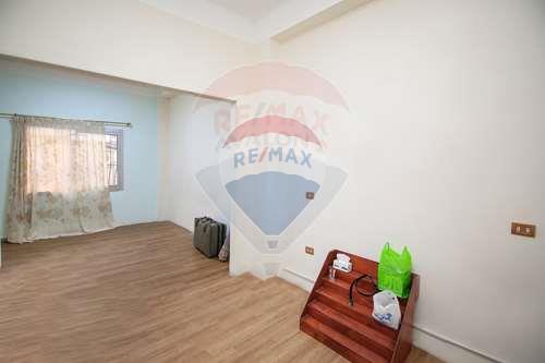 Adminstrative Apartment for sale 100 m