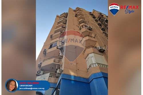 Residential building for sale on Al Orouba St.