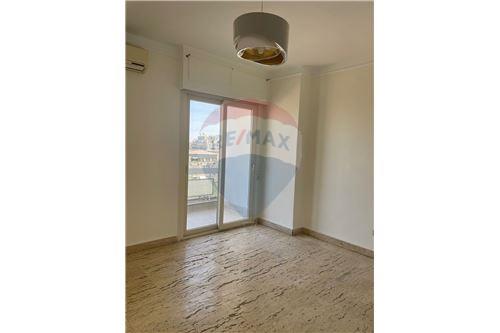 A Sunny Unfurnished Apartment in Northen Zamalek 