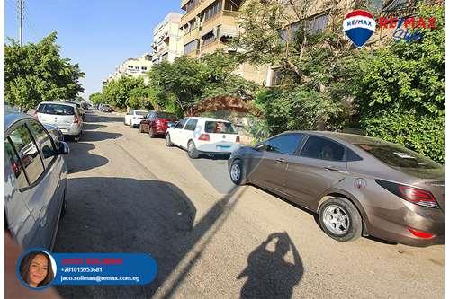 Residential building for sale on Al Orouba St.