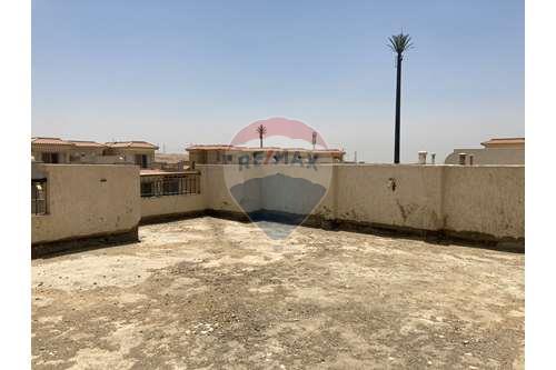 For Sale-Penthouse-Stone Residence  -  New Cairo, Egypt-910661044-3