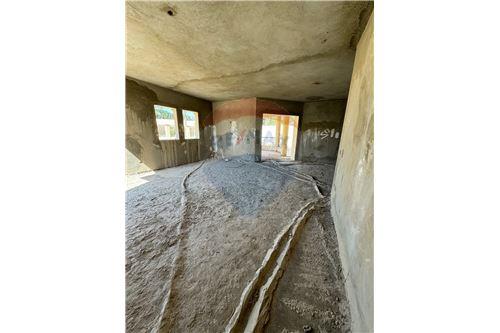 Standalone For Sale at Royal City - ElSheikh Zayed