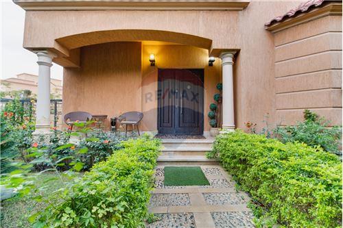 Finished standalone for sale at Princess compound