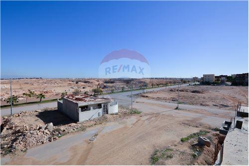 - A golden opportunity to invest in a 210 sqm plot of land in Burj Al Arab, Seventh District