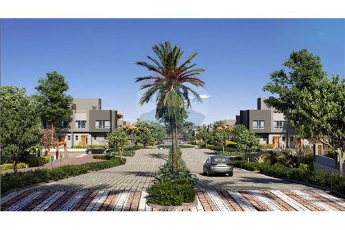 Resale Middle Townhouse At Etapa