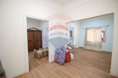 Adminstrative Apartment for sale 100 m
