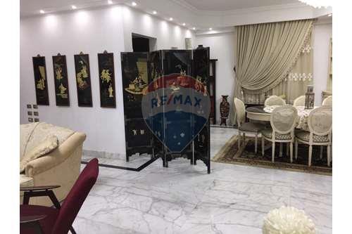 Duplex with  garden & swimming pool in EL Shorouk