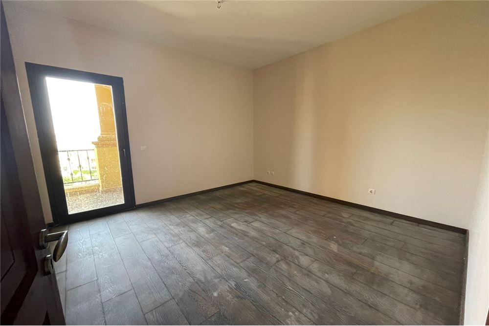 Residential Condo/Apartment New Cairo, Egypt EG 910471016943