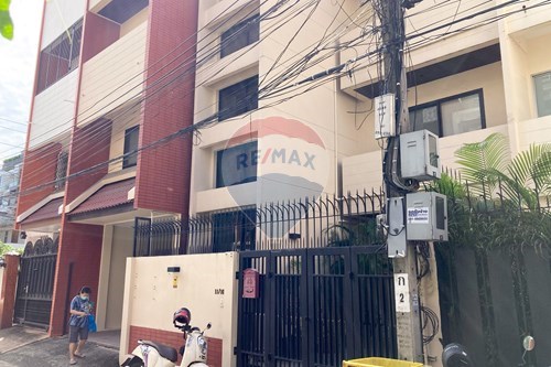 ให้เช่า/เซ้ง-ทาวน์เฮาส์-วัฒนา, กรุงเทพมหานคร-920071049-1238