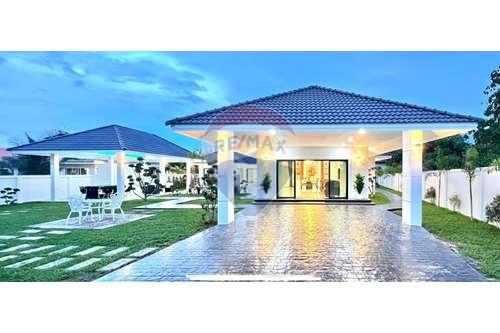 For Sale-Villa-Pattaya, Chonburi-920311004-1096