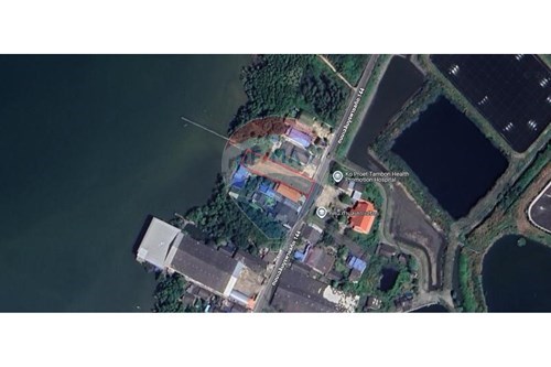 บ้านไม้สองชั้นบนเกาะ พร้อมวิวทะเลสวยงาม