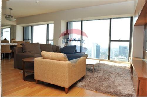 For Sale Special Price The Met 3+1 Beds,High floor close to BTS Sathon