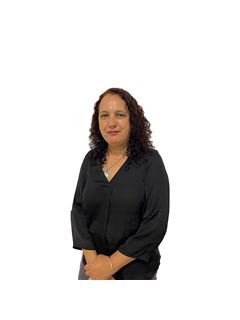 Patricia Luján Hausser Debra - RE/MAX Focus