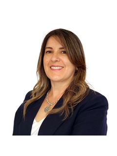 Veronica Fabre - RE/MAX Costa