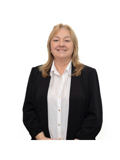 Dinorah Freda - RE/MAX Focus