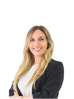 Estefanía Larraz - RE/MAX Único