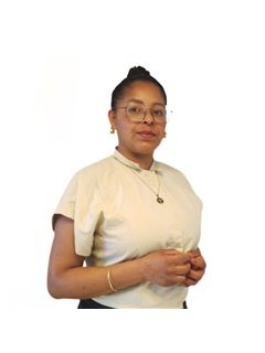 Jennifer Castillo - RE/MAX Rambla