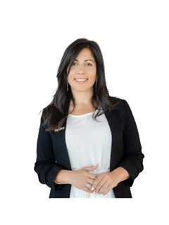 Patricia Larrategui - RE/MAX Focus