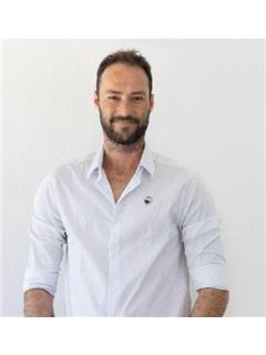 Ronan Cahill - RE/MAX Mar