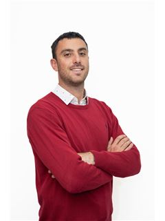 Gastón Nicolás Levy - RE/MAX Focus