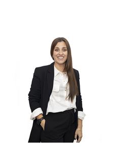 Stefanie Larrosa - RE/MAX Focus
