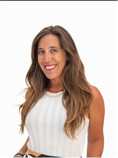 Paola Scharf - RE/MAX Único
