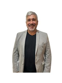 Rodolfo Manuel  Yañez Iturralde - RE/MAX Focus