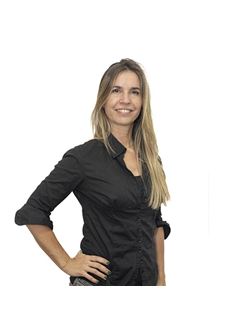 Carolina Barrios - RE/MAX Focus