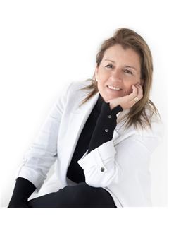 Carolina Gnazzo - RE/MAX Focus