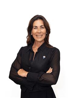 Andrea Goldberg - RE/MAX Focus