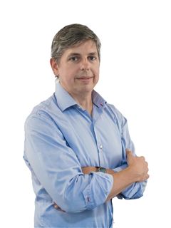 Guido Circelli Banasevich - RE/MAX Focus