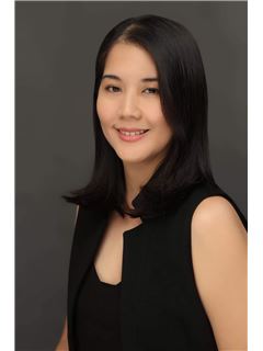 Anya Marie Ambrosio - RE/MAX Capital