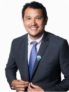Antonio Carlos Ocampo - RE/MAX Capital