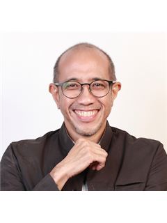 Emilio Paul Siojo - RE/MAX Portfolio