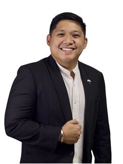 Gabriel Ezra Gaddi - RE/MAX Vita