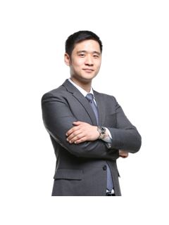 Брокер/Собственик - Kerwin Yu - RE/MAX Capital