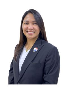 Ma Martina Garcia Babia - RE/MAX 8 Realty