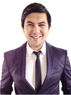 Broker Titolare - Julius Dela Cruz - RE/MAX Unlimited