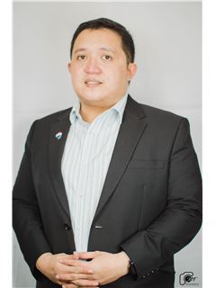 Broker/Owner - Juan Luis Enriquez - RE/MAX Portfolio