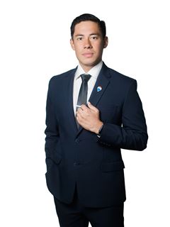 Брокер/Собственик - Carlo Banzon - RE/MAX Capital