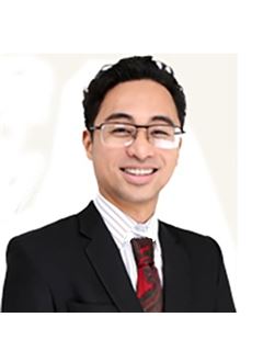 Josemari Joven Quiblat - RE/MAX Vita